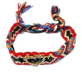 PULSERA TRENZADA ESTILO IBIZA MULTICOLOR CON CORAZÓN DE STRASS (1 ud.)